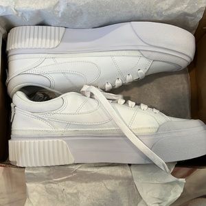 Nike women’s court legacy fit sneakers